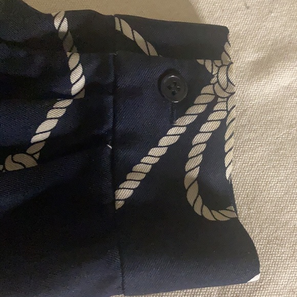 Jones New York Country silk blouse. Size 18. - Picture 3 of 6